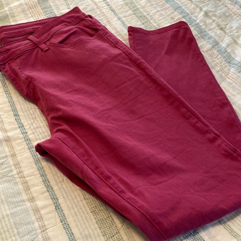 Skinny berry colored jean